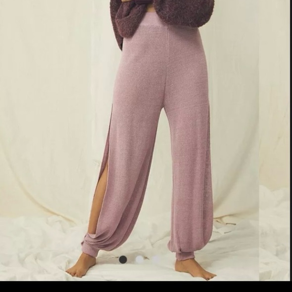 Free people slit leg sweater pants. New. Size small or medium